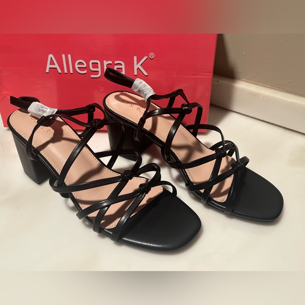 NEW—ALLEGRA K Women’s Black Triple Knotted Sandals, Size 6.5